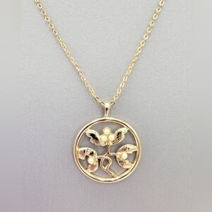 Avon Whispering Leaves Necklace 1979 1" Pendant on 8" Gold Tone Chain